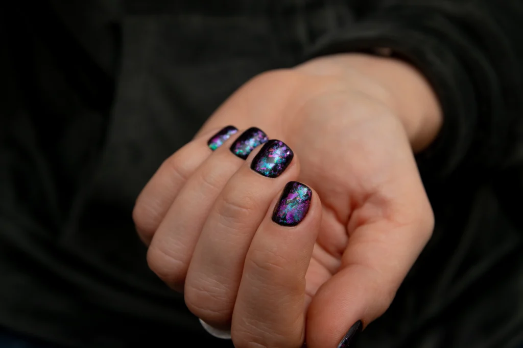 cat's eye nails